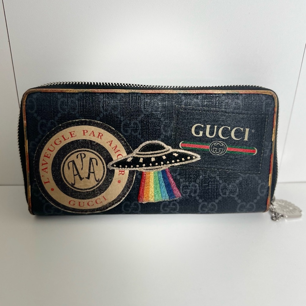 GUCCI UFO Long Wallet Night Courier GG Supreme Black